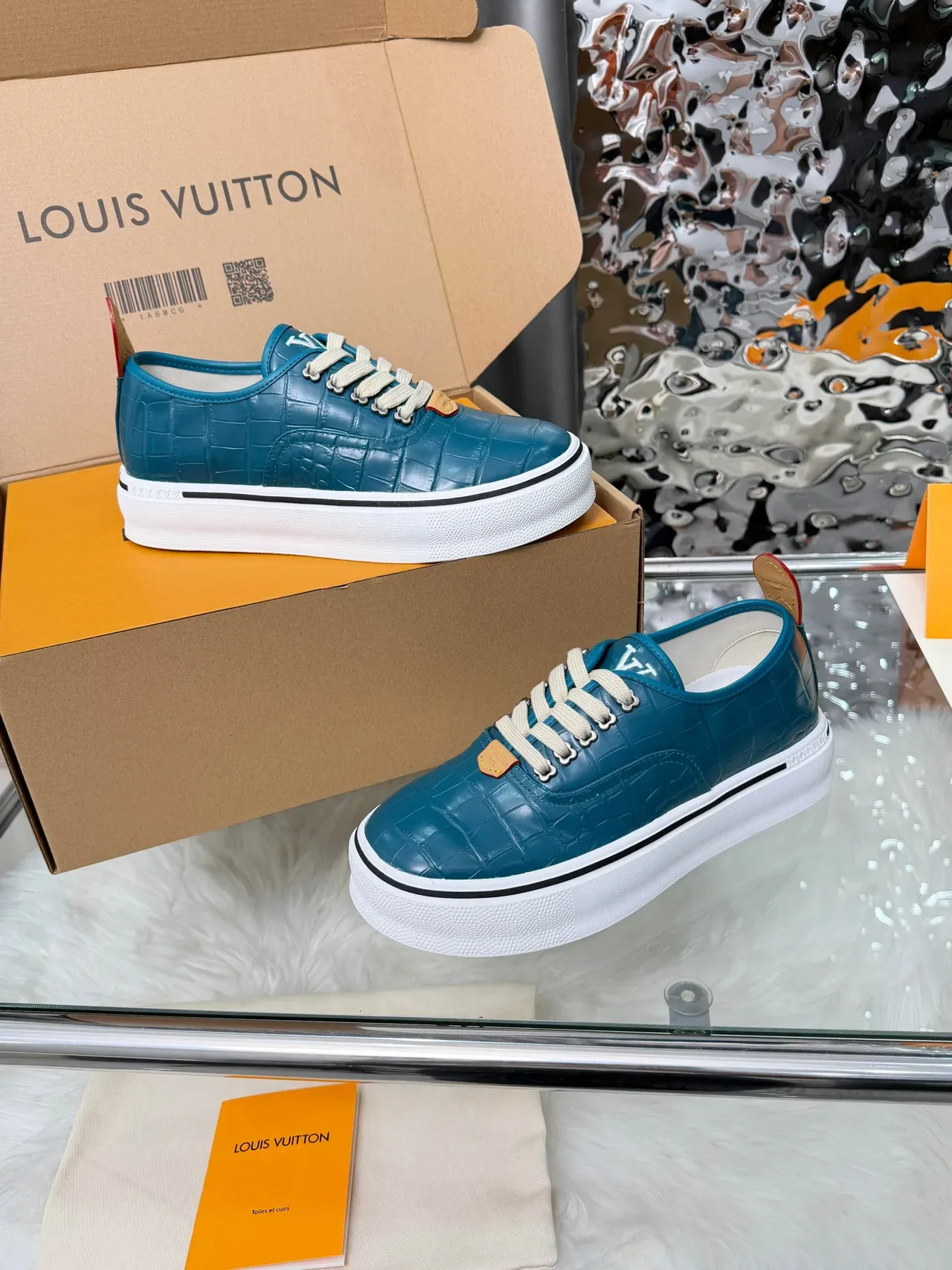 Louis Vuitton Blue White Croc-Embossed Leather Platform Sole Lifestyle Sneakers 5