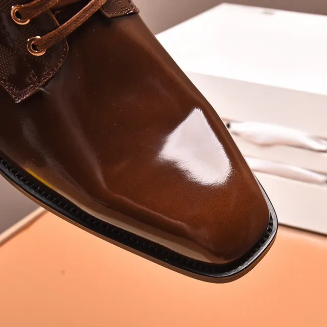 Louis Vuitton Bottes de cheville en cuir patenté marron et Damier Check 4
