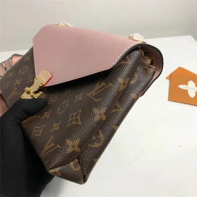Louis Vuitton Bordeaux Marron Envelope Flap Monogram Canvas Sac à main 3