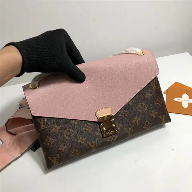 Louis Vuitton Bordeaux Marron Envelope Flap Monogram Canvas Sac à main 6