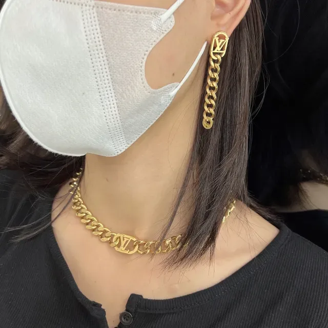 Louis Vuitton Chain Gold Monogram Lock Hardware Curb Links Earrings 8
