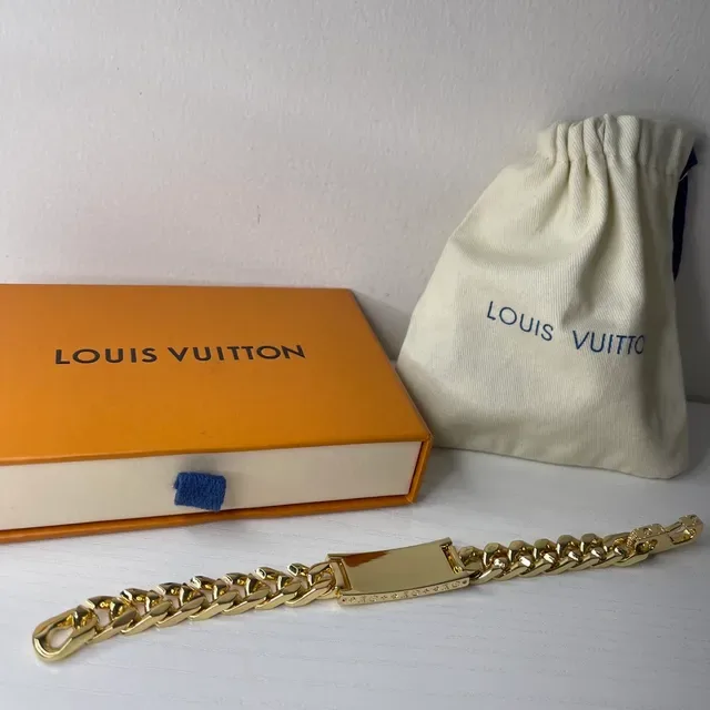 Louis Vuitton Chain Reaction Gold-Tone Curb-Link Bracelet 6