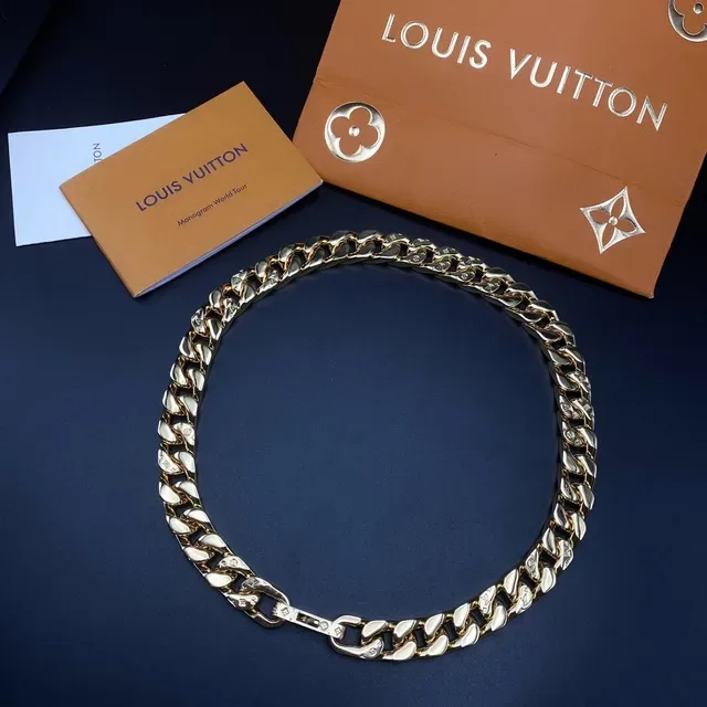Louis Vuitton Chunky Curb-Link Gold-Tone Chain Bracelet 2