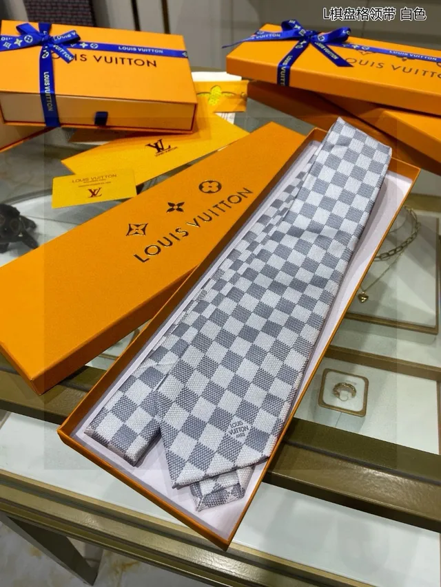 Louis Vuitton Damier Check White Gray Necktie 6
