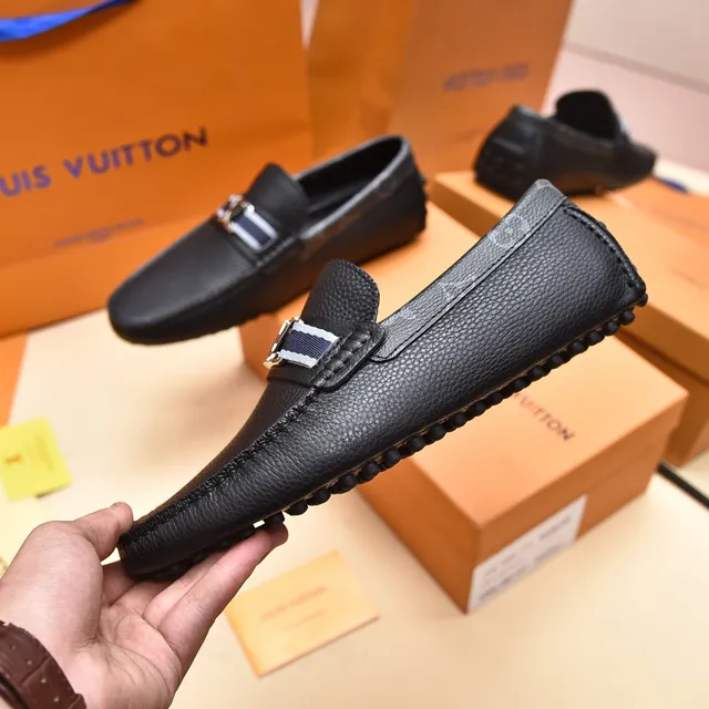 Louis Vuitton Driver Black Navy Pebbled Leather Metal LV Buckle Loafer 8