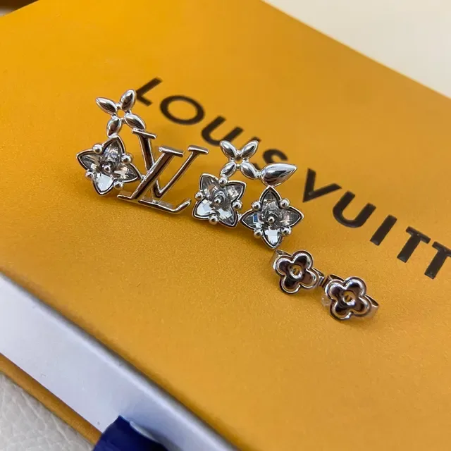 Louis Vuitton Floral Monogram Crystal Stud Earrings 2