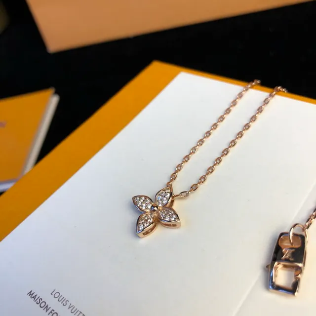 Louis Vuitton Floral Pavé Crystal Rose Gold-Tone Necklace 7
