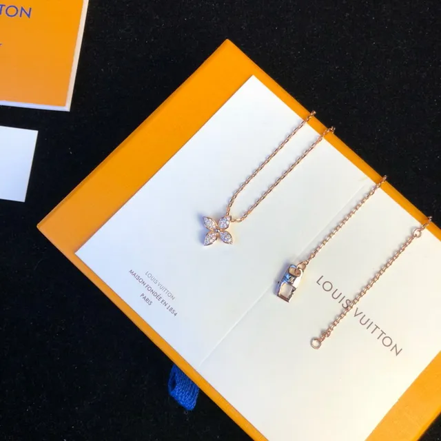 Louis Vuitton Floral Pavé Crystal Rose Gold-Tone Necklace 5