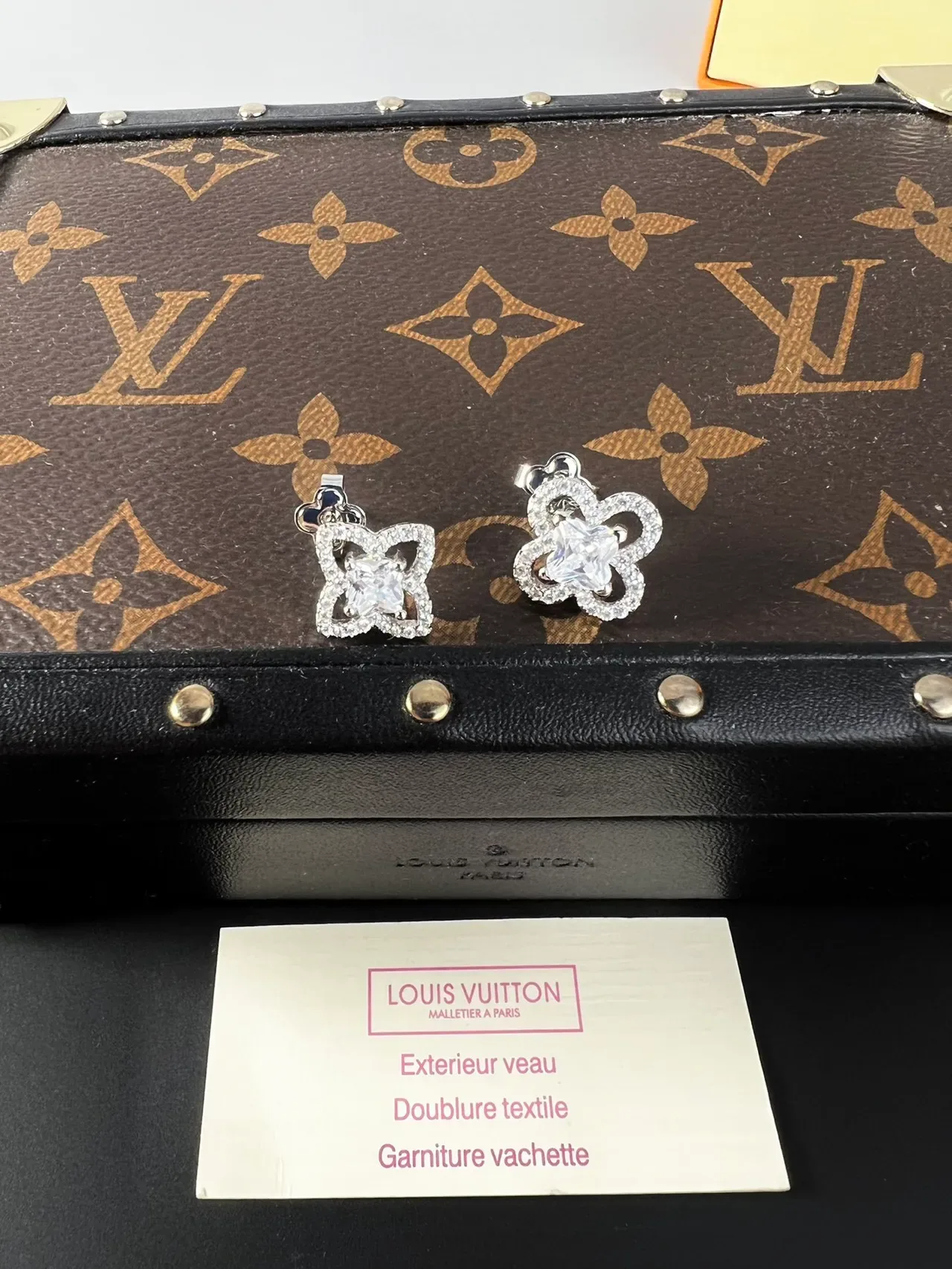Louis Vuitton Floral Pavé Crystal Stud Earrings 3