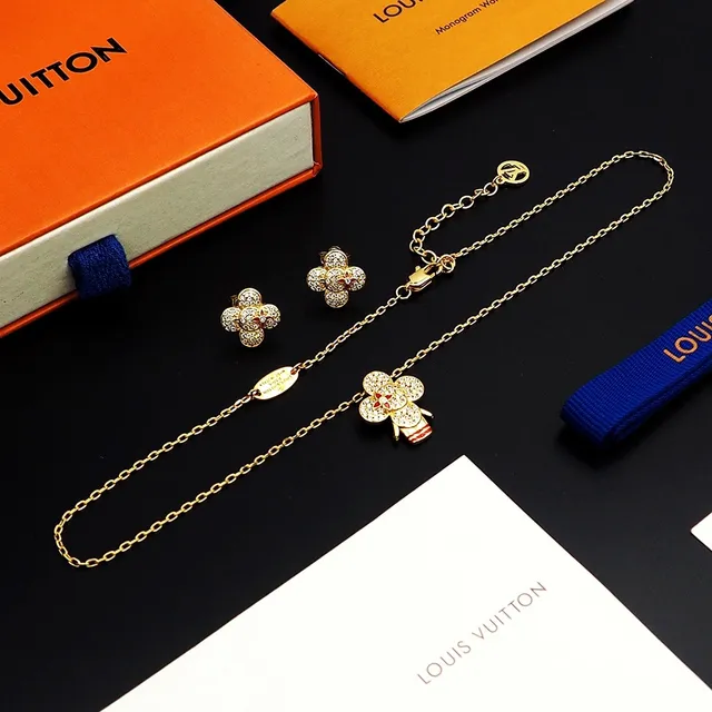 Louis Vuitton Floral Pavé Pendant Gold Red Chain Necklace 8