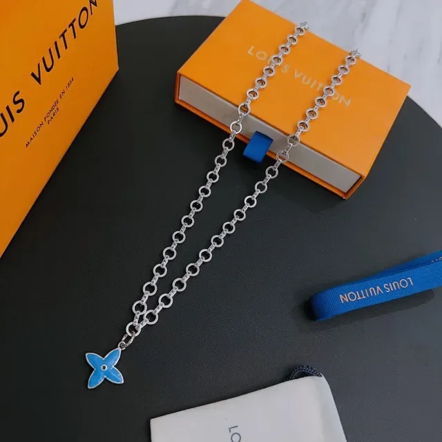 Louis Vuitton Floral Pendant Blue Silver Link Chain Enamel Flower Necklace 8