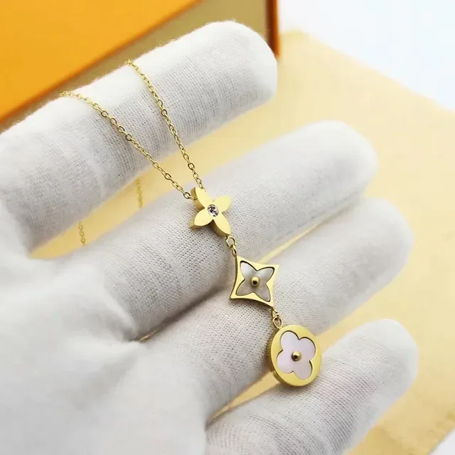 Louis Vuitton Flower and Quatrefoil Gold Silver Pendant Mother-of-Pearl Inlay Necklace 4