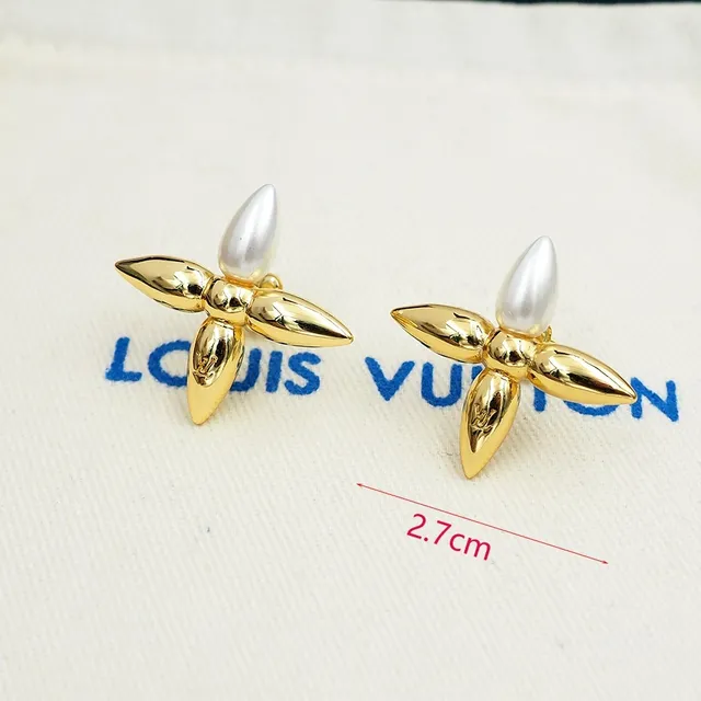 Louis Vuitton Flower Earring Gold-Tone Pearl-Topped Stud Earrings 4