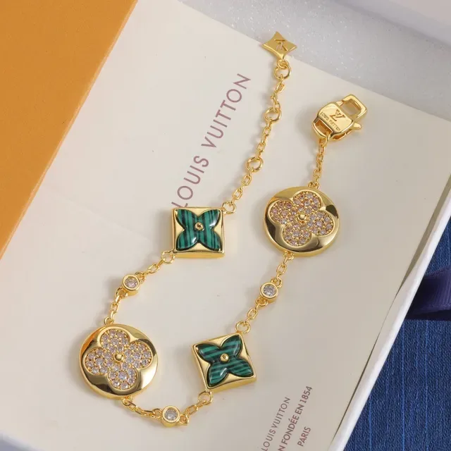 Louis Vuitton Flower Gold Green Four-Leaf Clover Motif Pavé Crystal And Malachite Inlay Bracelet 6