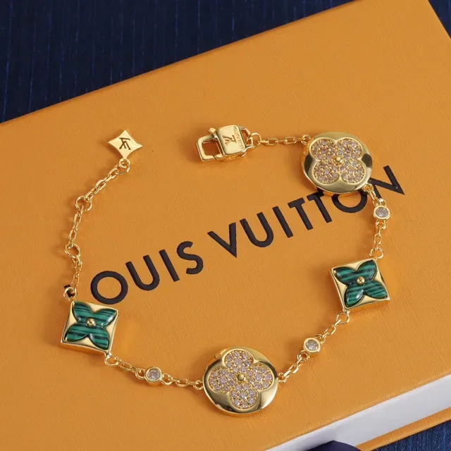 Louis Vuitton Flower Gold Green Four-Leaf Clover Motif Pavé Crystal And Malachite Inlay Bracelet 7