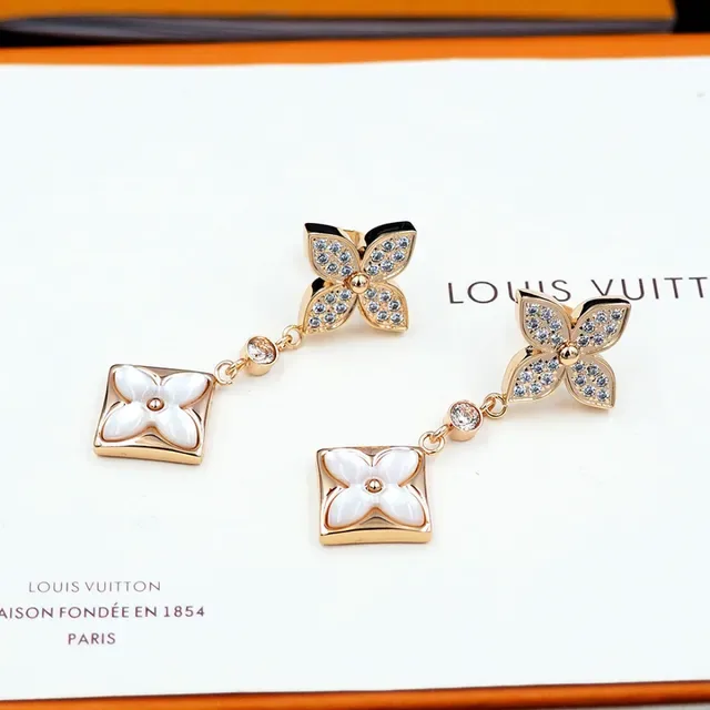 Louis Vuitton Flower Gold White Dangling Earrings 2