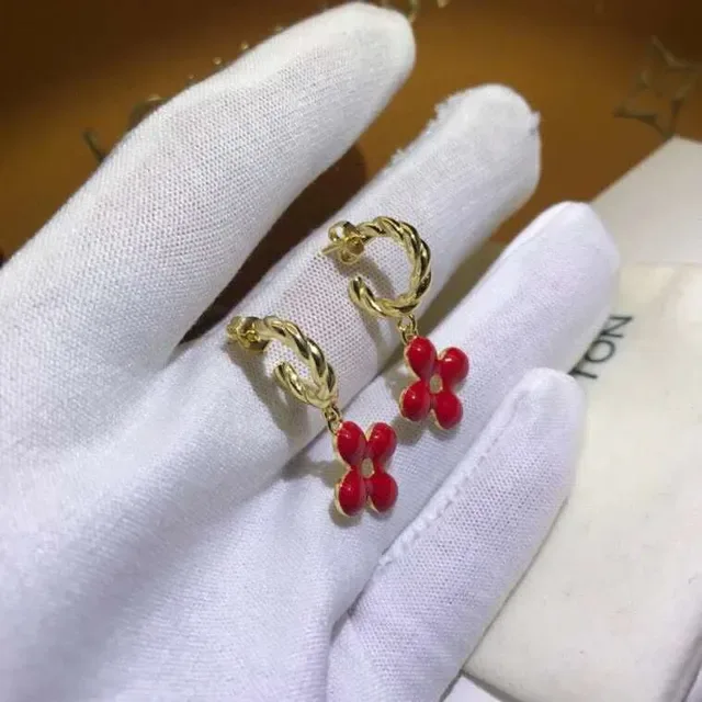 Louis Vuitton Flower Motif Red Gold Twisted Metal Hoops Enamel Charms Earrings 4