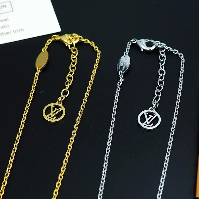Louis Vuitton Gold Transparent Chain Floral Crystal Pendant Necklace 6