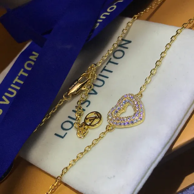 Louis Vuitton Hearts Gold Pink Pavé-Crystal Heart Pendant Silhouette Necklace 4