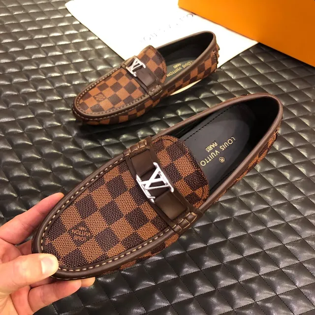 Louis Vuitton mocassin marron beige Damier Ebène Checkerboard Canvas Polished Silver-Tone LV Buckle mocassin 3