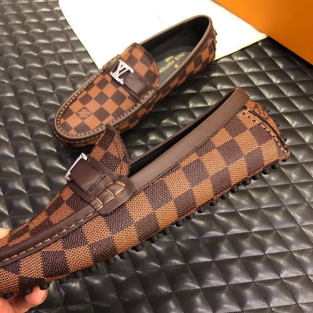 Louis Vuitton mocassin marron beige Damier Ebène Checkerboard Canvas Polished Silver-Tone LV Buckle mocassin 4