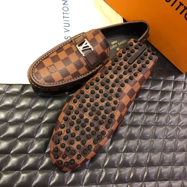 Louis Vuitton mocassin marron beige Damier Ebène Checkerboard Canvas Polished Silver-Tone LV Buckle mocassin 5