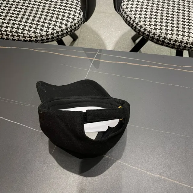 Louis Vuitton Logo Patch Wool Baseball Cap 3