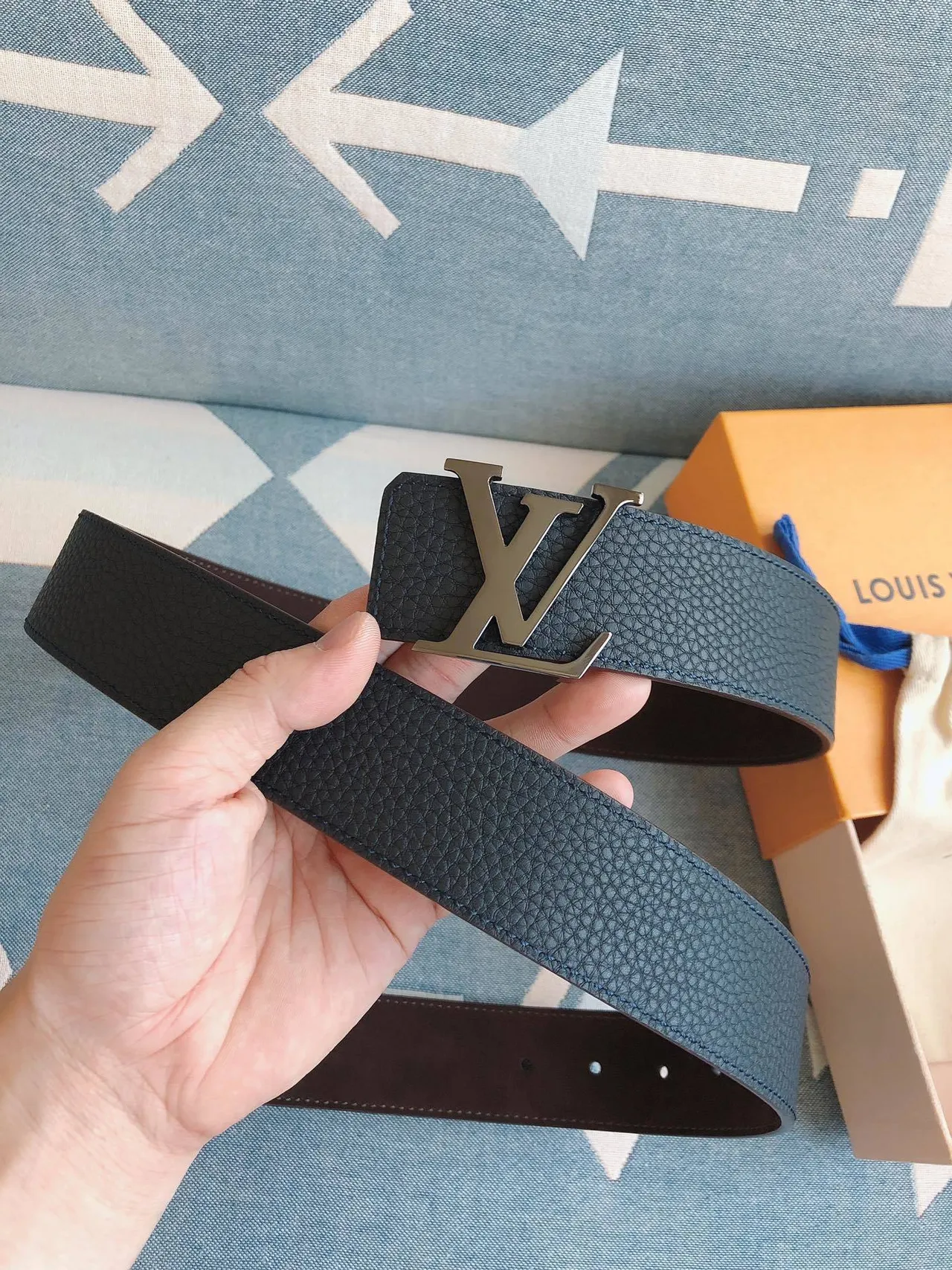 Louis Vuitton LV Belt Navy Blue Pebbled Leather Belt 3
