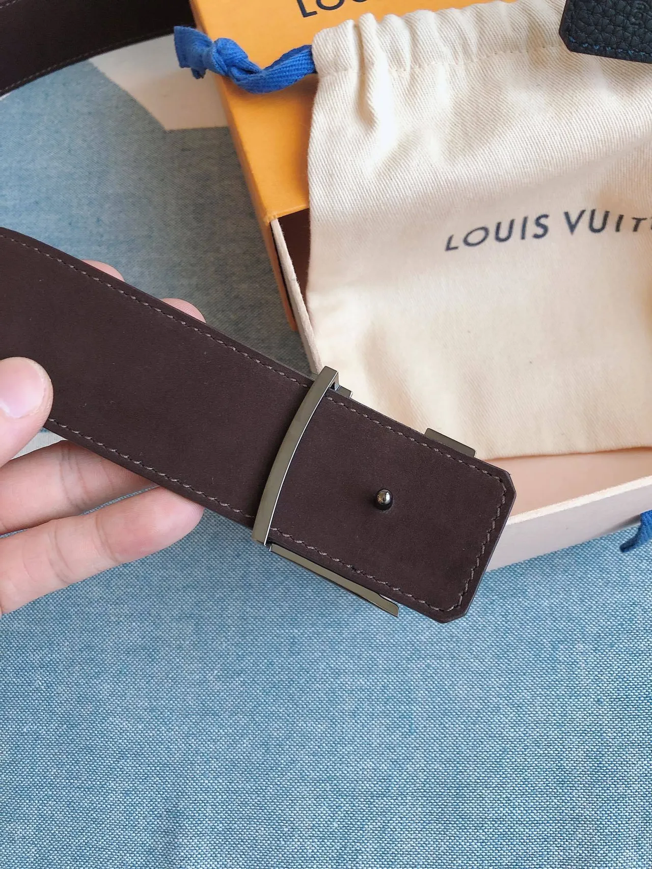 Louis Vuitton LV Belt Navy Blue Pebbled Leather Belt 7