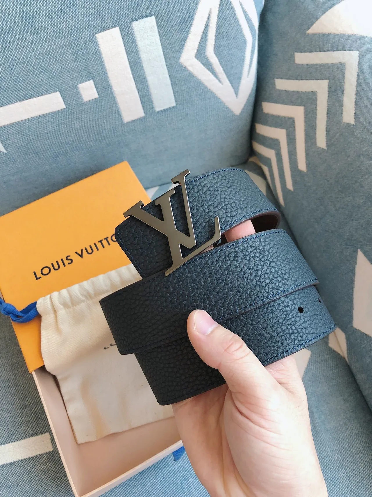 Louis Vuitton LV Belt Navy Blue Pebbled Leather Belt 9