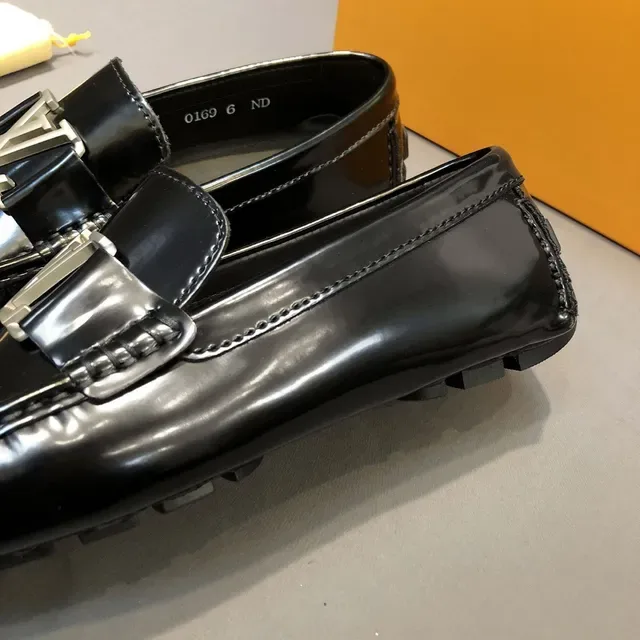 Louis Vuitton LV Buckle Loafer Mocassins Noir Cuir Patent 2