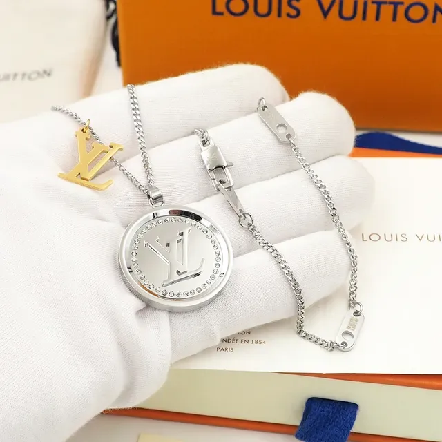 Louis Vuitton LV Catch Silver-Tone and Gold-Tone Medallion Necklace 8