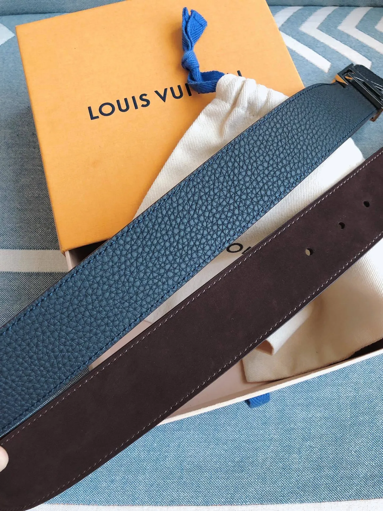 Louis Vuitton LV Initiales Blue Pebbled Leather Belt 2