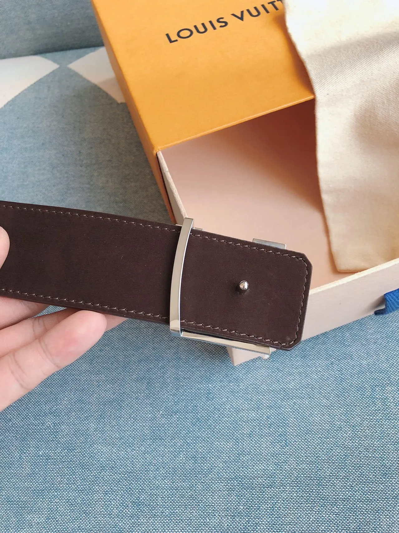 Louis Vuitton LV Initiales Blue Pebbled Leather Belt 7
