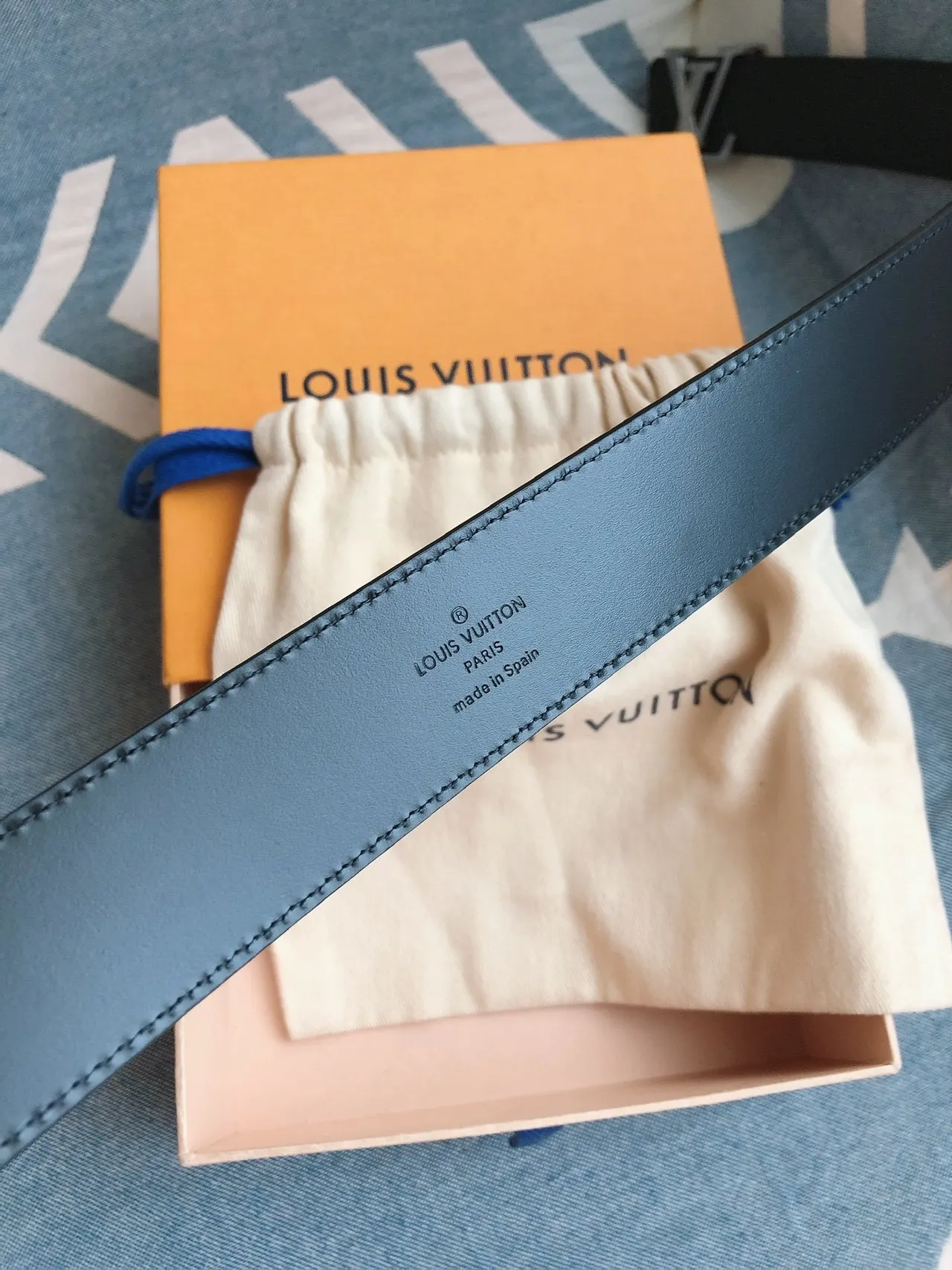 Louis Vuitton LV Initiales Dark Blue Leather Belt 2