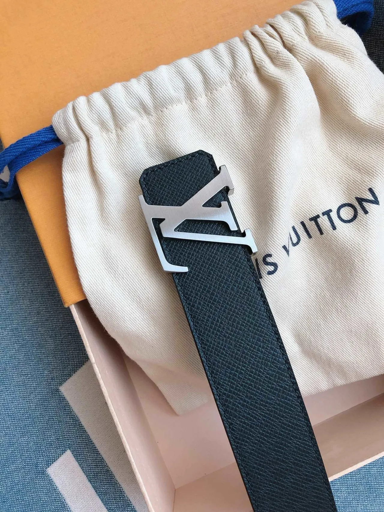 Louis Vuitton LV Initiales Dark Blue Leather Belt 5