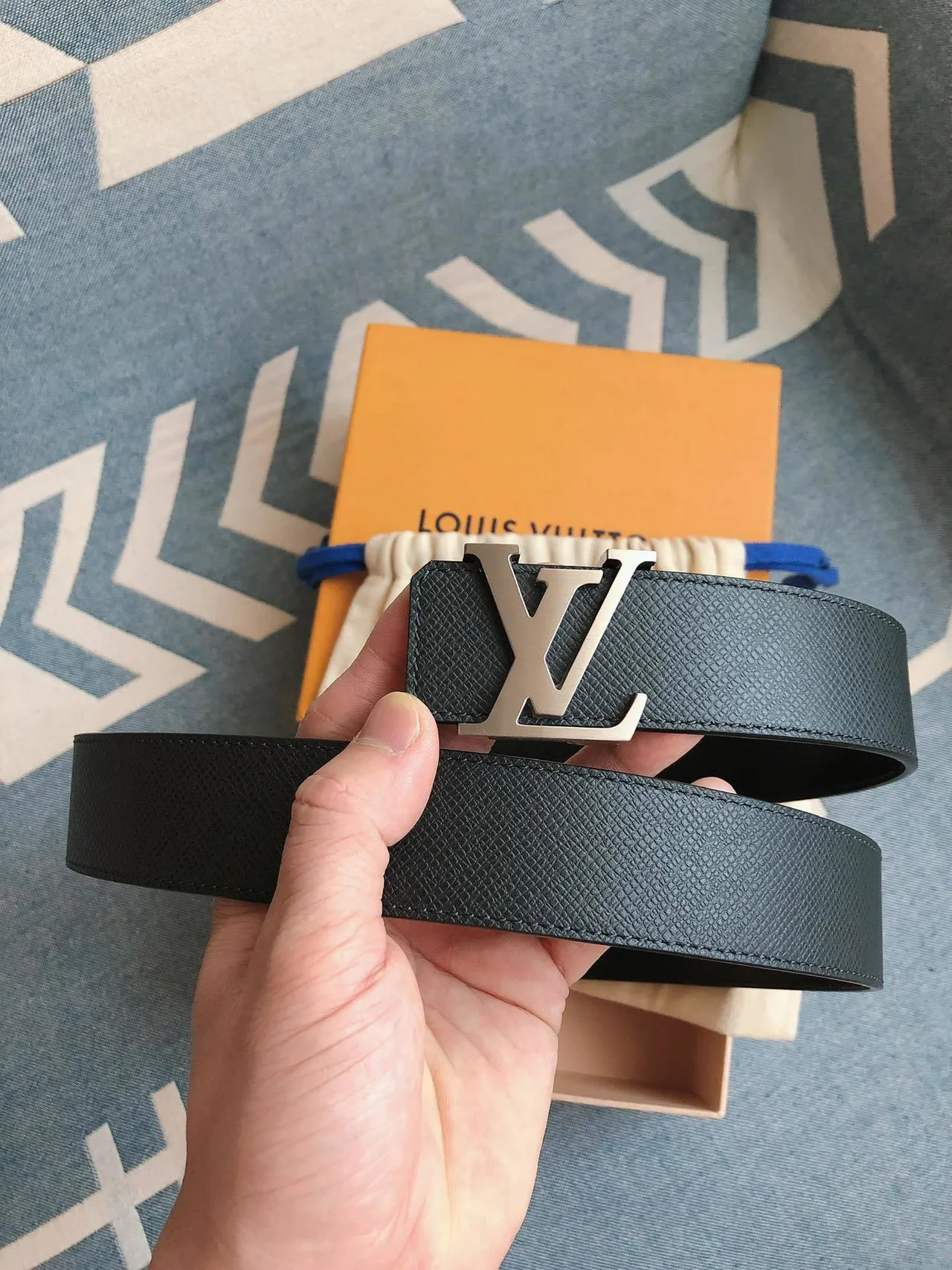 Louis Vuitton LV Initiales Dark Blue Leather Belt 6