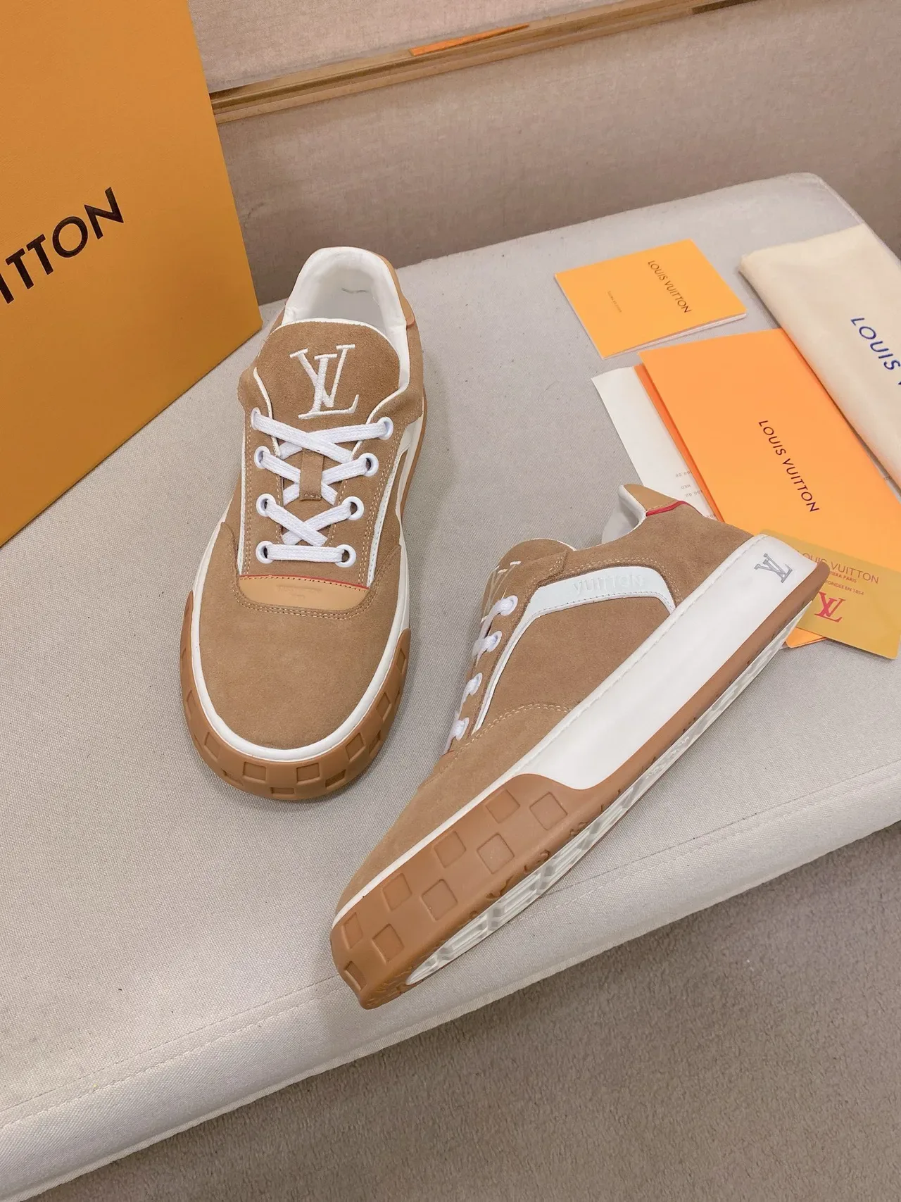 Louis Vuitton LV Trainer Beige White Suede Upper Grid-Patterned Outsole Lifestyle Sneakers 8