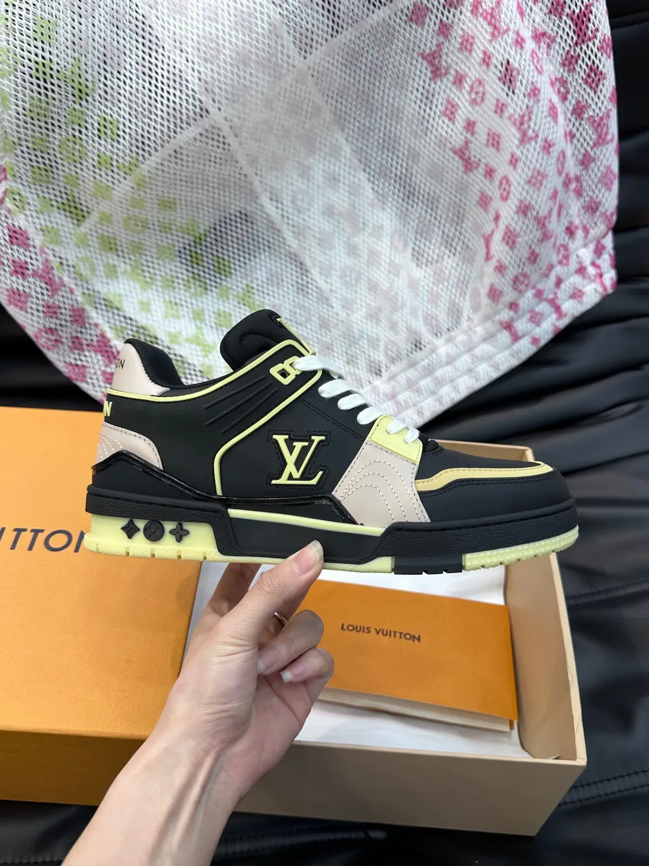 Louis Vuitton LV Trainer Tênis Lifestyle Preto Bege Low-Top Material Misto 6