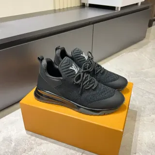 লুইস ভিত্তন LV Trainer কালো নিট আপার মনোগ্রাম টং লোগো লাইফস্টাইল স্নিকার