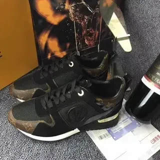 Louis Vuitton LV Trainer zapatillas lifestyle de canvas con monograma negro