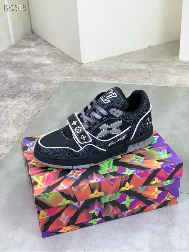 Louis Vuitton LV Trainer Black White Monogram Canvas Upper Piping Trim Lifestyle Sneakers 8