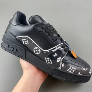 Louis Vuitton LV Trainer Negro Blanco Impresión Monograma Cuero Suela Gruesa Capa Sole Lifestyle Sneakers