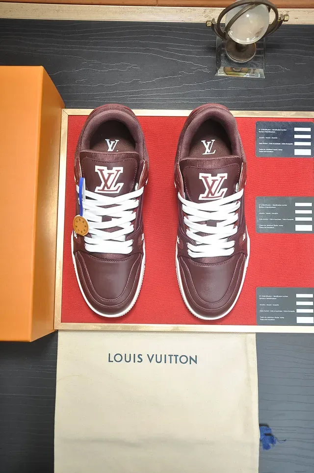 Louis Vuitton LV Trainer Bourgogne Blanc Cuir Supérieur Semelle Médiane Épaisse Lifestyle Sneakers 5