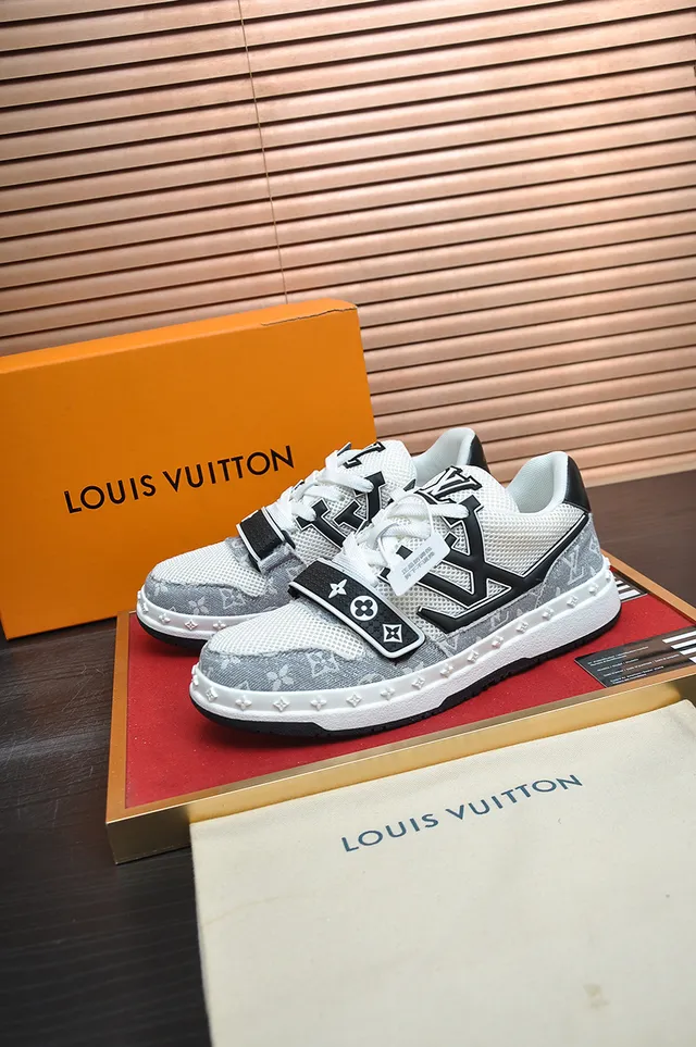 Louis Vuitton LV Trainer Gray Black Monogram Canvas Oversized Logo Lifestyle Sneakers 4