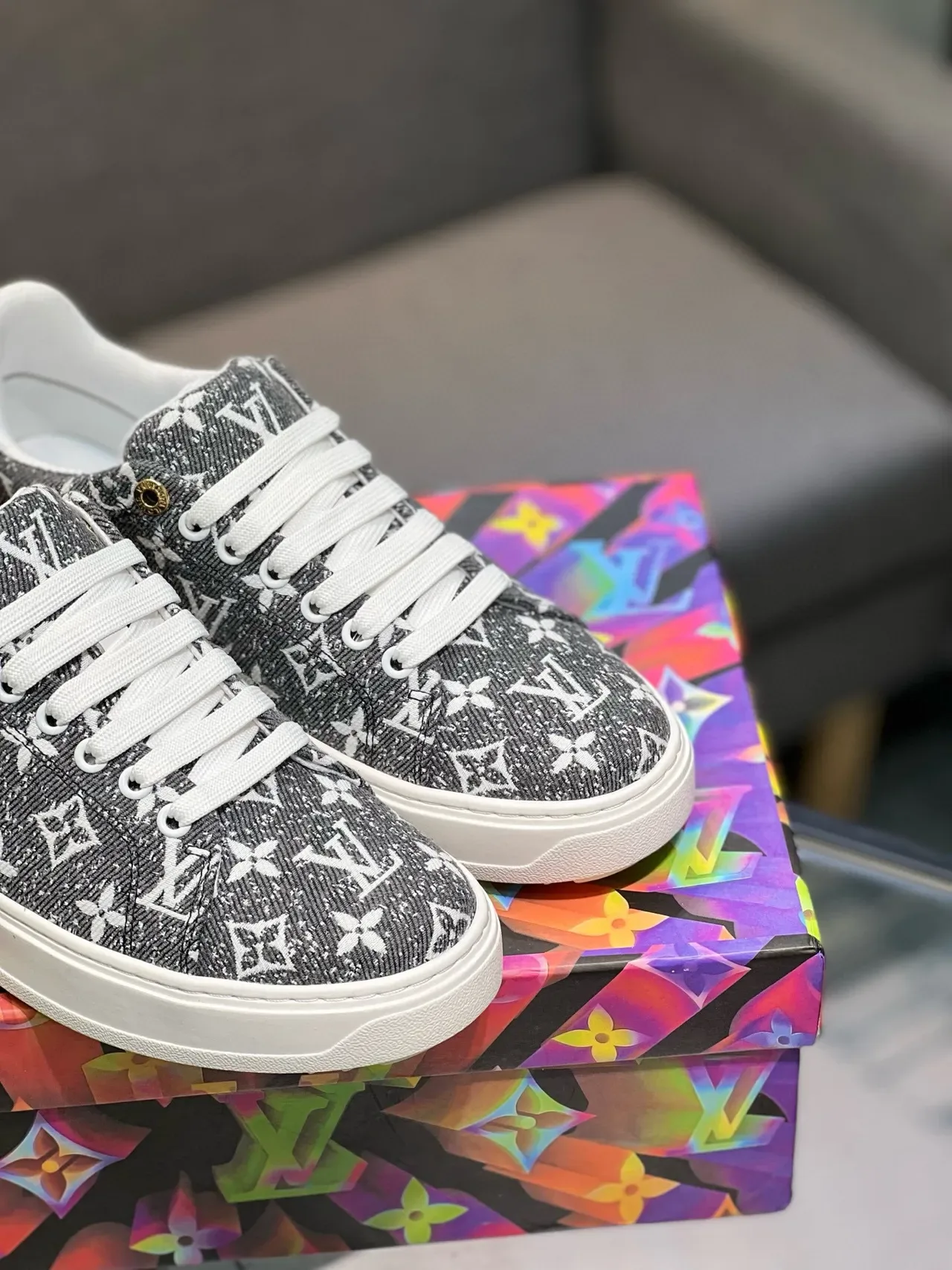 Louis Vuitton LV Trainer Gray White Monogram Canvas Low-Top Lifestyle Sneakers 8