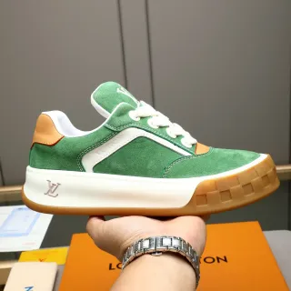 Louis Vuitton LV Trainer Verde Beige Ante Parte superior Paneles contrastantes Zapatillas lifestyle