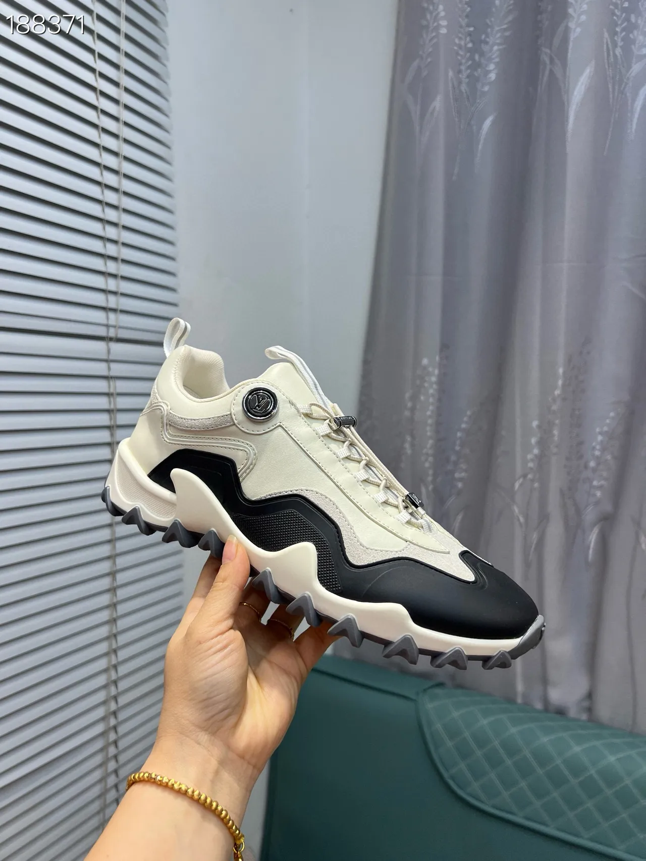 Louis Vuitton LV Trainer White Black Sole Sculpted Wave Midsole Chunky Sneakers 5