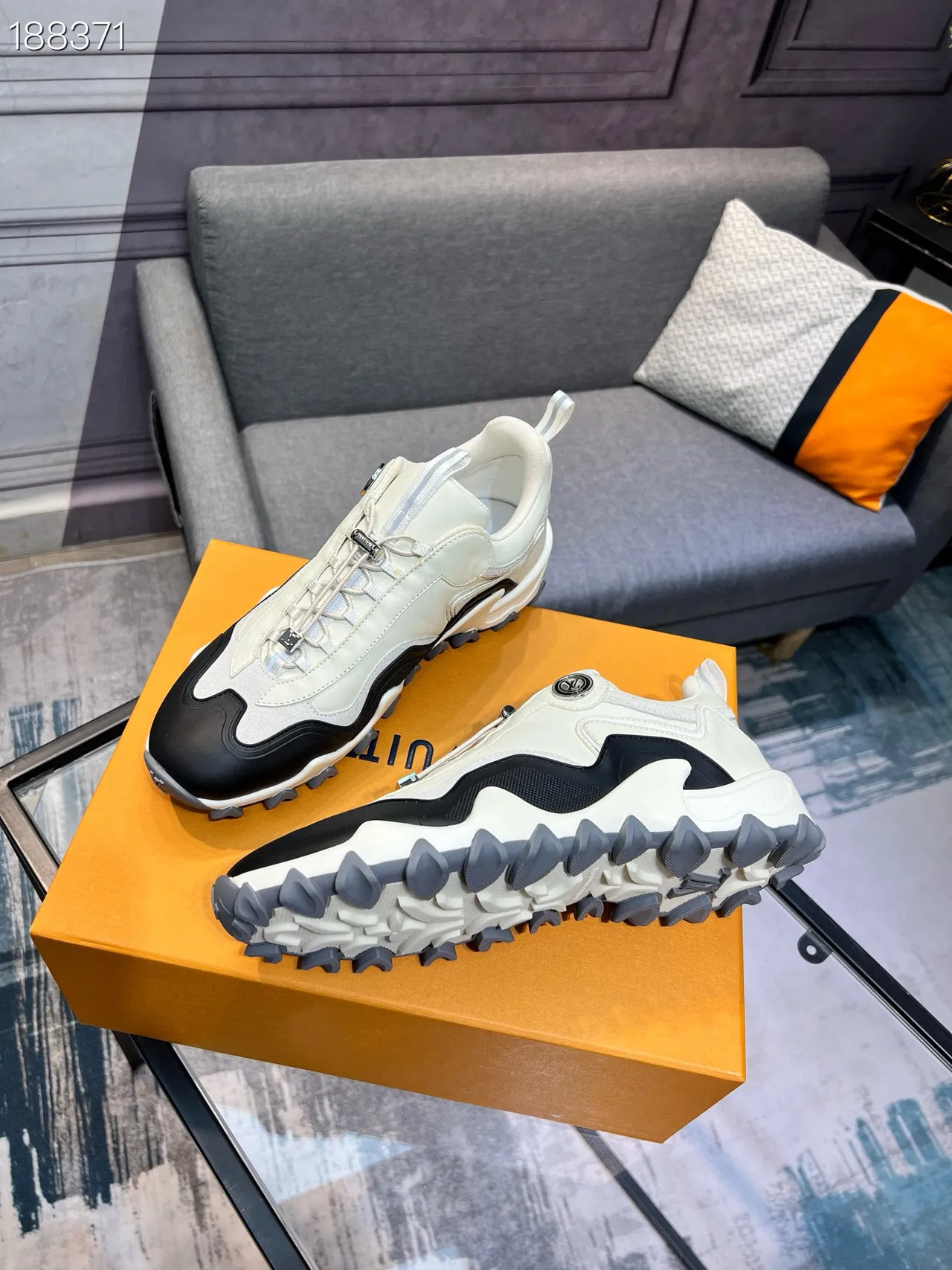 Louis Vuitton LV Trainer White Black Sole Sculpted Wave Midsole Chunky Sneakers 6