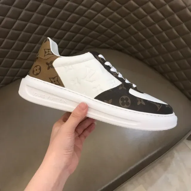 Louis Vuitton LV Trainer সাদা বাদামী Monogram Canvas Embossed Leather লাইফस्टাইল স্নিকার্স 4
